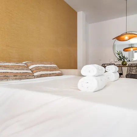 Apartment Picturesque With Terrace By Rems Malaga